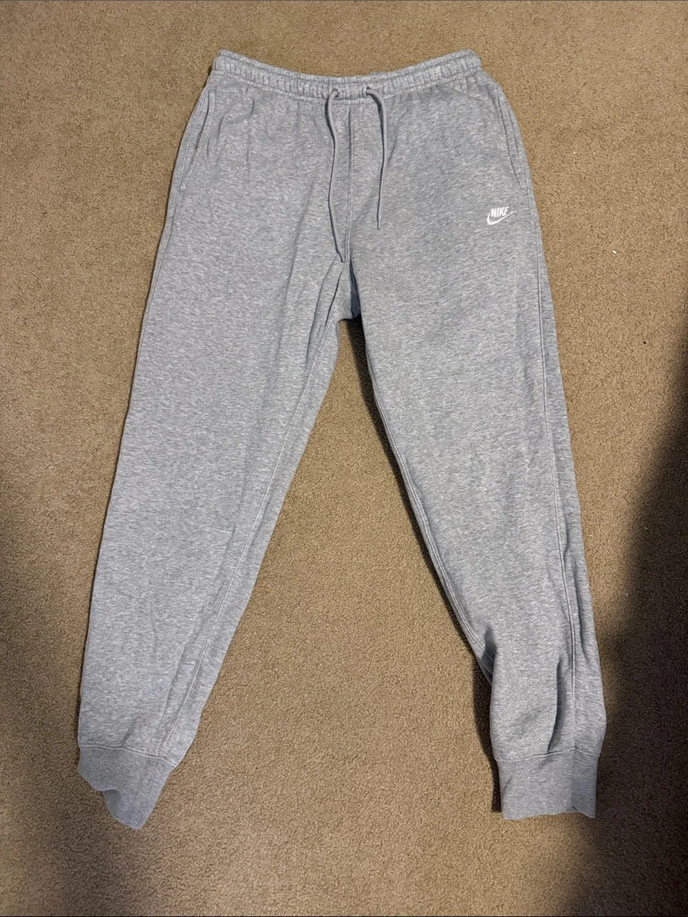 Nike Men’s Light Gray Heather Jogger Sweatpants